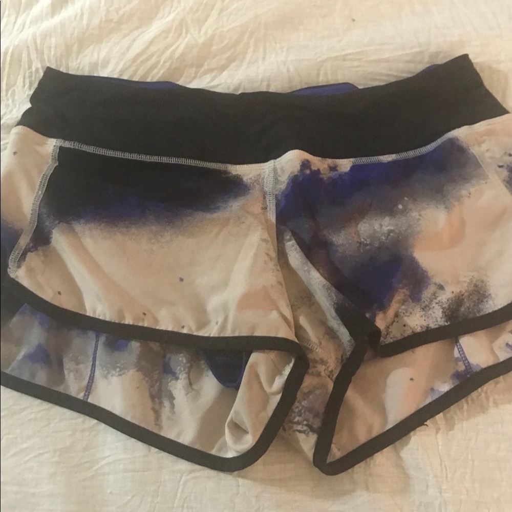 Lululemon size 6 speed shorts